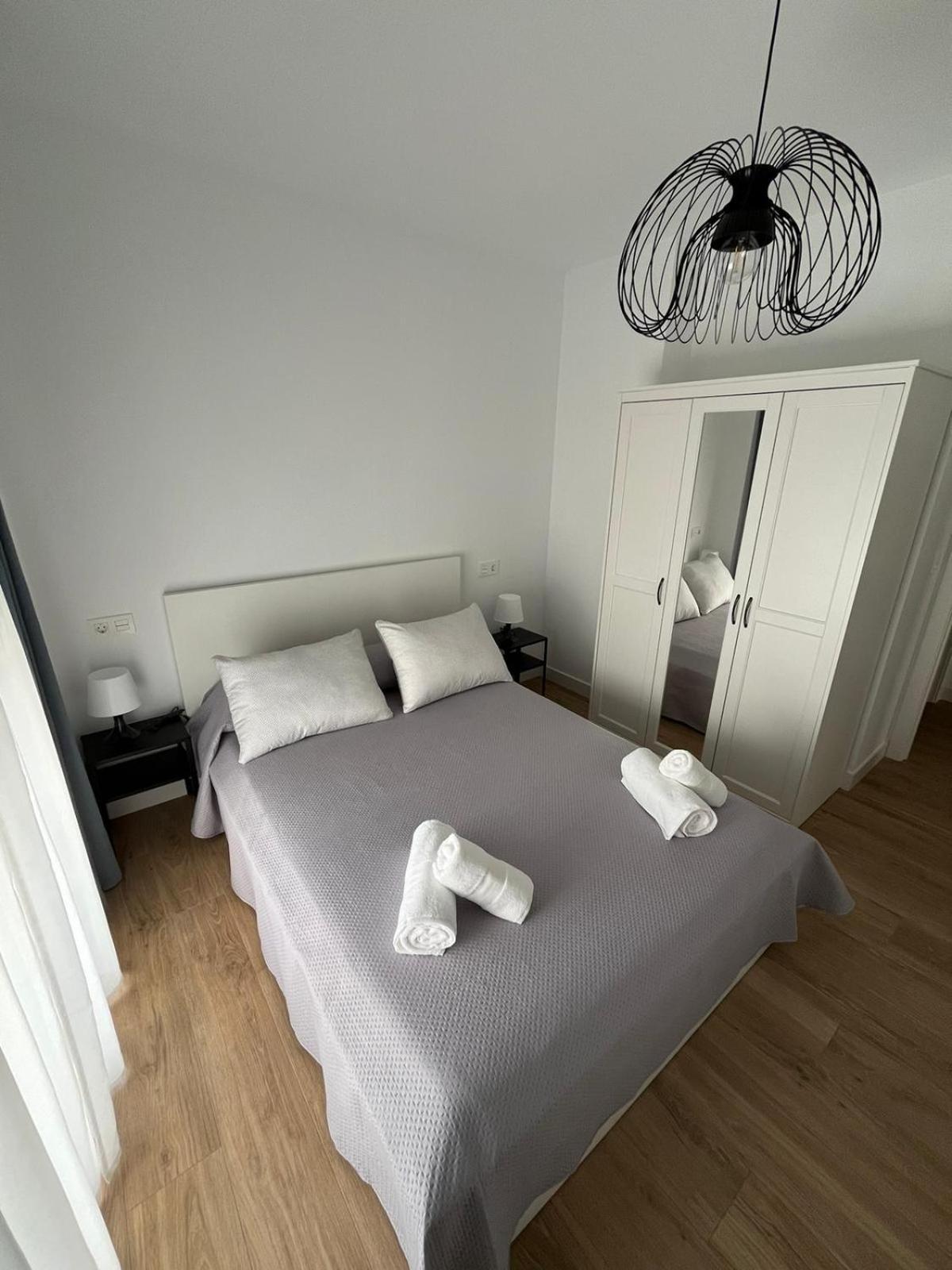Apartamento San Antonio 1 การ์โบเนรัส ภายนอก รูปภาพ